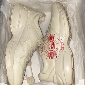 Men’s Gucci Sneakers, size 10.5